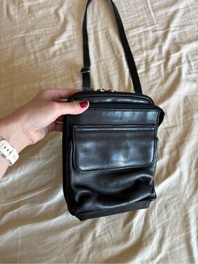 Vintage 90s Fossil Black Leather Crossbody Pocket Bag